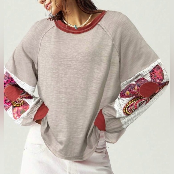 Women's Gray and Red Floral Sleeve Top - Picture 6 of 9